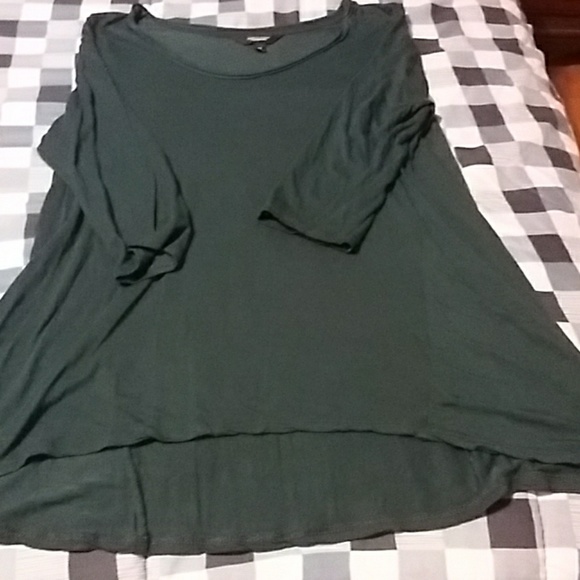 Top - Picture 1 of 2